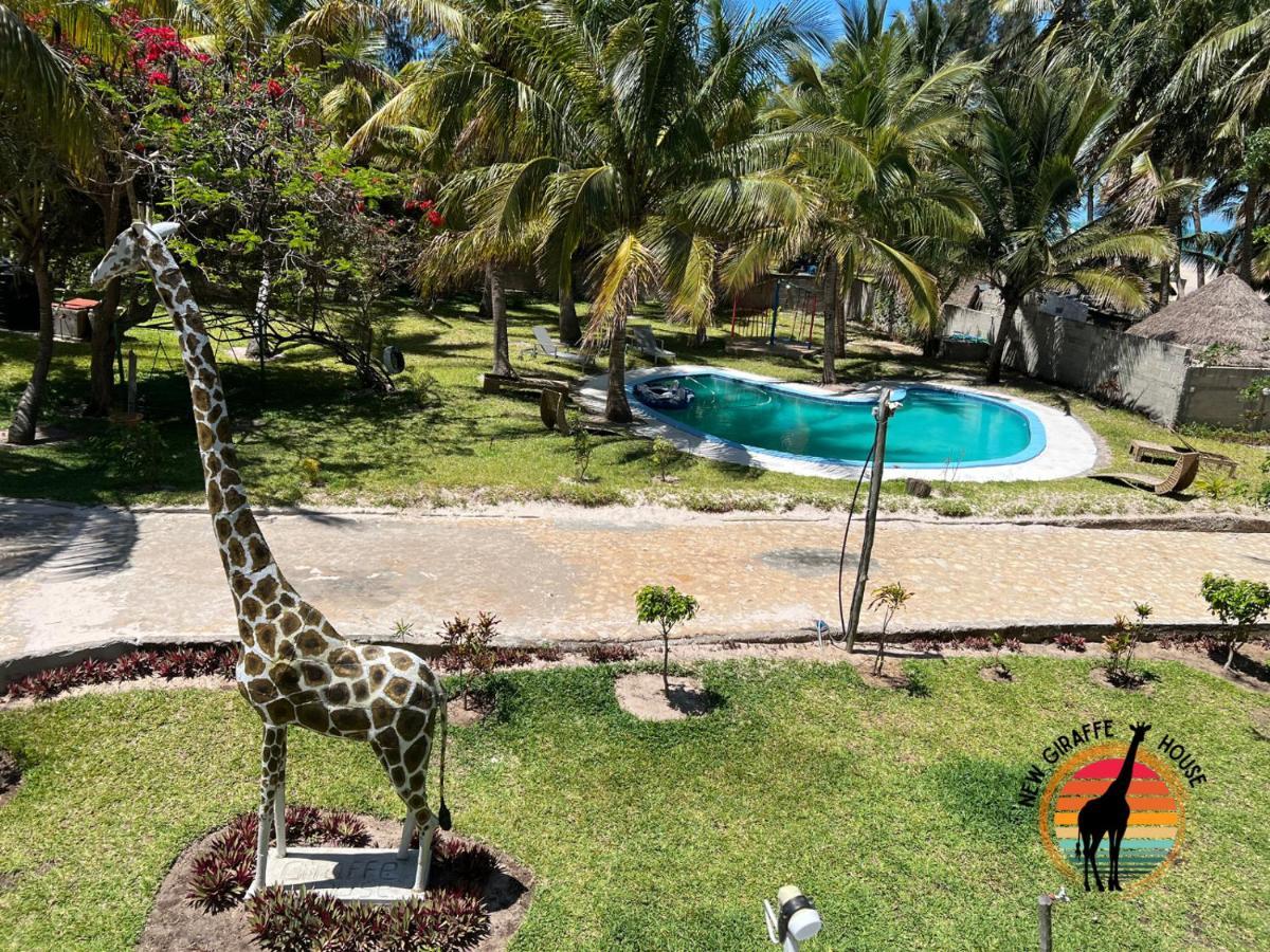 New Giraffe House Bed and Breakfast Vilankulo Buitenkant foto