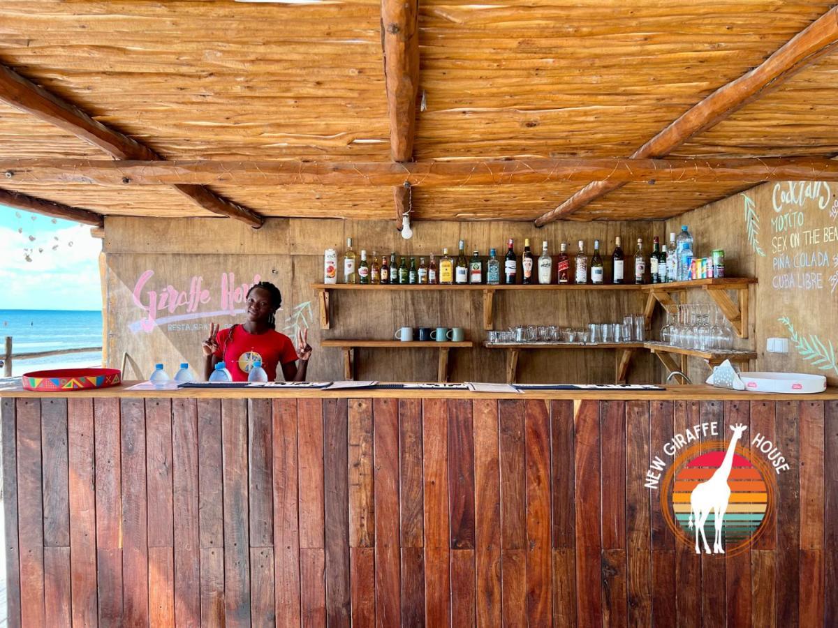 New Giraffe House Bed and Breakfast Vilankulo Buitenkant foto
