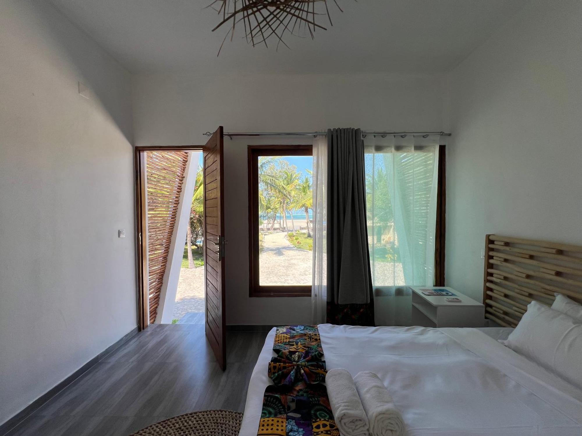 New Giraffe House Bed and Breakfast Vilankulo Buitenkant foto